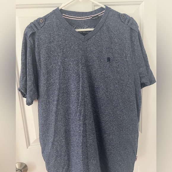 Men’s size, large lions, crest by English laundry,  short sleeve decorative TEE - Picture 1 of 3